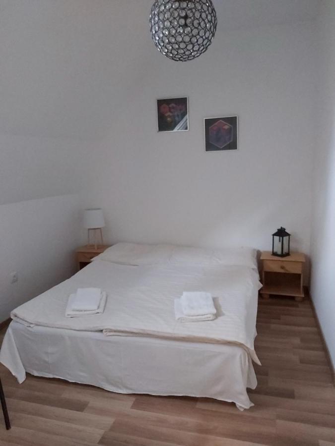 Platanus Vendeghaz Zamardi Bed & Breakfast Luaran gambar